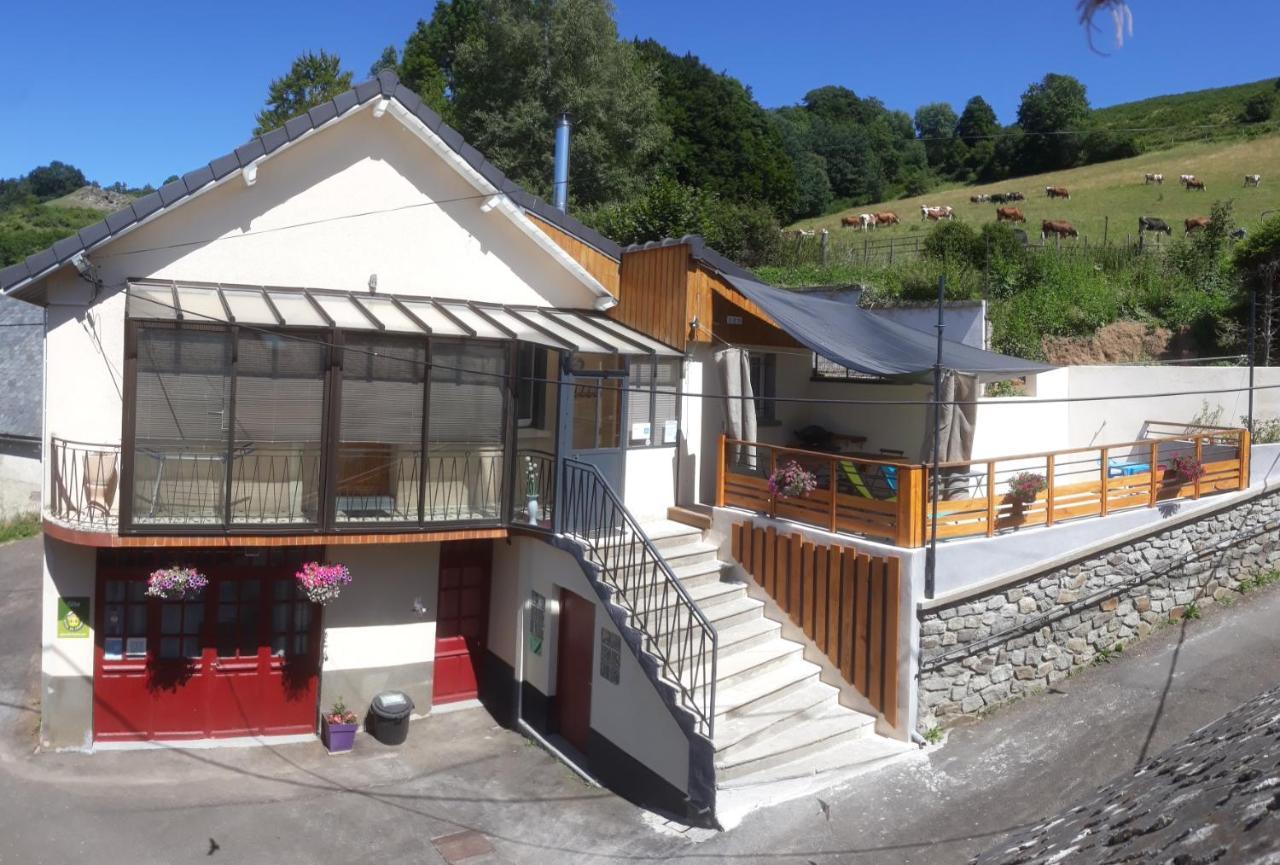 Les Planchettes Villa Orcival Exterior photo